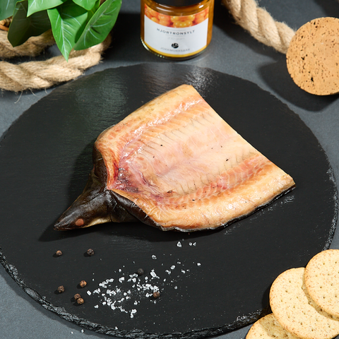 Flacher Geräucherter Aal – mit Kopf