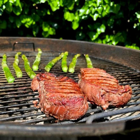 Älgentrecote på grillen BBQ